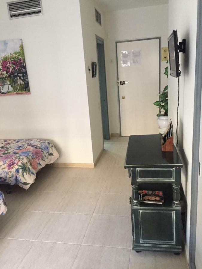 Studio Aparthotel Pyr Fuengirola Exterior photo